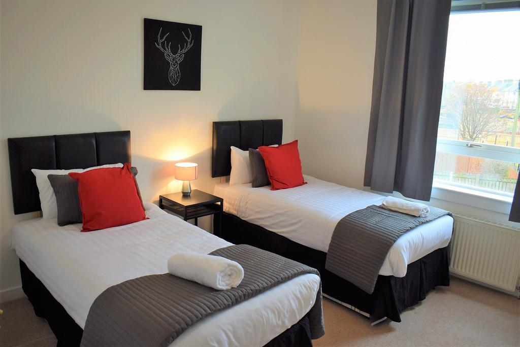 Kelpies Serviced Apartments Macgregor- 2 Bedrooms Grangemouth Bagian luar foto